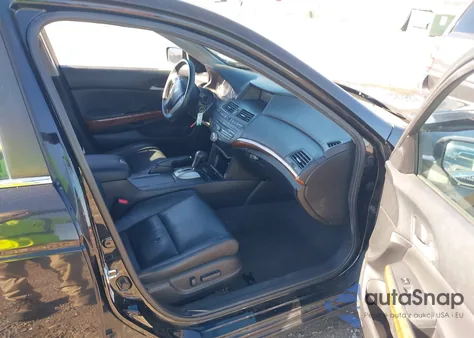 2011 Honda Accord 2.4 Ex-L from USA, damaged, VIN 1HGCP2F80BA060876